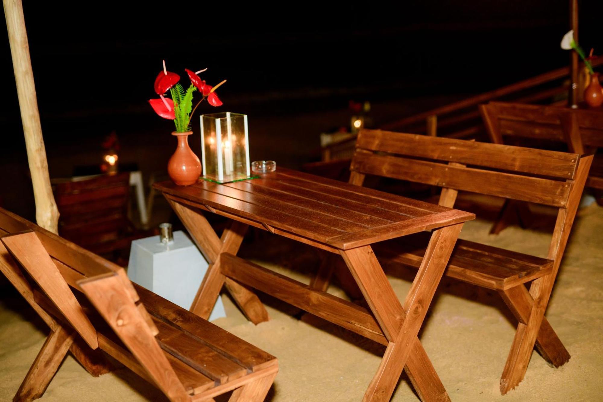 Royal Beach Hotel & Restaurant Hikkaduwa Eksteriør billede
