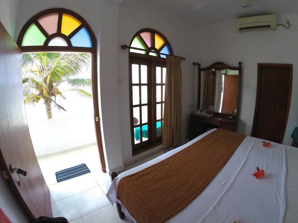 Royal Beach Hotel & Restaurant Hikkaduwa Eksteriør billede